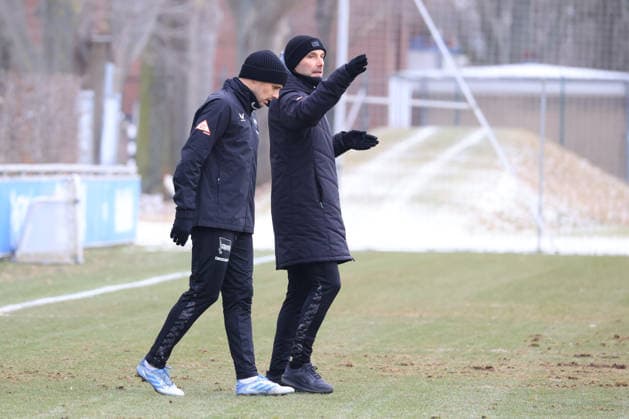 DEU, DFL, 2. FBL Hertha BSC, Training, 03.02.2026, Sportforum, Berlin, DEU, DFL, 2. FBL Hertha BSC, Training, im Bild Josip Brekalo (Hertha BSC Berlin 7), Cheftrainer Stefan Leitl (Hertha BSC Berlin) DFL - regulations prohibit any use of Photographs as image sequences and or quasi-video