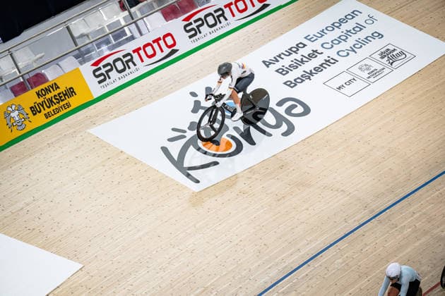 TEUTENBERG Lea Lin: UEC Track cycling, Rad, Radsport, Bahnrad, Bahn European Championships Konya 2026 TEUTENBERG Lea Lin ( GER ) Germany Querformat - quer - horizontal - Landscape - Event Veranstaltung: UEC Track Cycling European Championships 2026 - Category Kategorie: Cycling - Track Cycling European Championships - Location Ort: Asia - Türkiye - Konya - Discipline: Omnium 1. Race Scratch - Category: Elite Men - Distance: 10 km - Date Datum: 03.02.2026 Tuesday Day 3 -