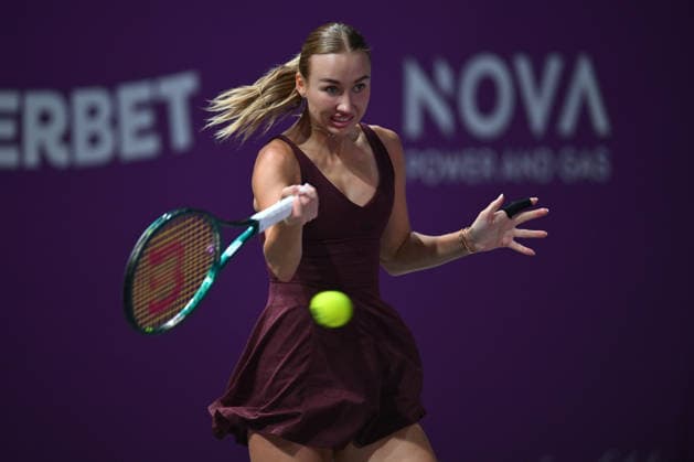 Transylvania Open 2026 - WTA, Tennis Damen 250 Tournament - Day 4 - Lucia Bronzetti v Anastasia Potapova Anastasia Potapova of Austria competes in the first round of the Transylvania Open 2026, a WTA250 Tournament, against Lucia Bronzetti of Italy, at BT Arena in Cluj-Napoca, Romania, on February 23, 2026. Cluj Napoca Romania  Copyright: xAlexxNicodimx originalFilename:nicodim-transylv260203_npEEK.jpg