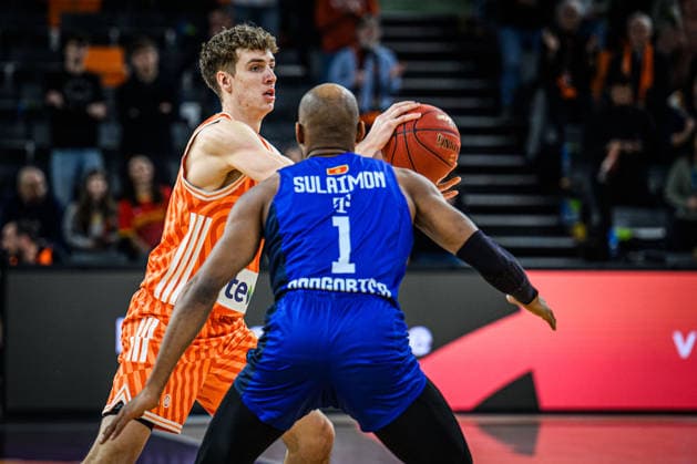 Tobias Jensen (ratiopharm ulm) und Andrija Slavkovic (Buducnost VOLI Podgorica) battle for the ball during the Basketball Eurocup match between ratiopharm ulm and Buducnost VOLI Podgorica at ratiopharm Arena on February 3, 2026 in Neu Ulm, Germany. (Photo by Harry Langer DeFodi Images) -