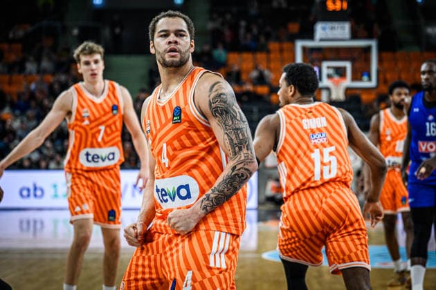 Christopher Ledlum (ratiopharm ulm) gestures during the Basketball Eurocup match between ratiopharm ulm and Buducnost VOLI Podgorica at ratiopharm Arena on February 3, 2026 in Neu Ulm, Germany. (Photo by Harry Langer DeFodi Images) -