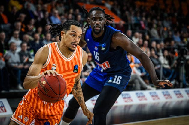 Nelson Weidemann (ratiopharm ulm) und Jerry Boutsiele (Buducnost VOLI Podgorica) battle for the ball during the Basketball Eurocup match between ratiopharm ulm and Buducnost VOLI Podgorica at ratiopharm Arena on February 3, 2026 in Neu Ulm, Germany. (Photo by Harry Langer DeFodi Images) -