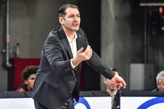 BKT Euro Cup; Ratiopharm Ulm gegen Buducnost VOLI Podgorica, Ratiopharm Arena Ulm 03.02.2026 Head Coach Ty Harrelson (ratiopharm Ulm) coached sein Team Ulm 03.02.2026 - 17. Spieltag BKT EuroCup, Ratiopharm Ulm gegen Buducnost VOLI Podgorica, Ratiopharm Arena Ulm Copyright: xBEAUTIFULxSPORTS Märklx
