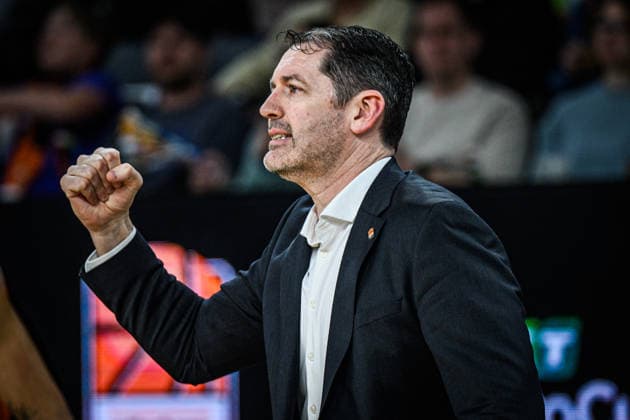 Head Coach Ty Harrelson (ratiopharm ulm) gestures during the Basketball Eurocup match between ratiopharm ulm and Buducnost VOLI Podgorica at ratiopharm Arena on February 3, 2026 in Neu Ulm, Germany. (Photo by Harry Langer DeFodi Images) -