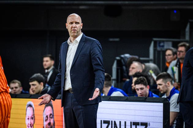 Headcoach Andrej Zakelj (Buducnost VOLI Podgorica) gestures during the Basketball Eurocup match between ratiopharm ulm and Buducnost VOLI Podgorica at ratiopharm Arena on February 3, 2026 in Neu Ulm, Germany. (Photo by Harry Langer DeFodi Images) -