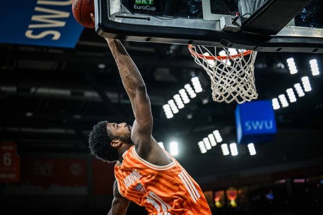 Malik Osborne (ratiopharm ulm) controls the Ball during the Basketball Eurocup match between ratiopharm ulm and Buducnost VOLI Podgorica at ratiopharm Arena on February 3, 2026 in Neu Ulm, Germany. (Photo by Harry Langer DeFodi Images) -