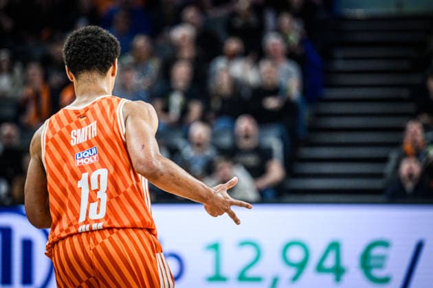Mark Smith (ratiopharm ulm) gestures during the Basketball Eurocup match between ratiopharm ulm and Buducnost VOLI Podgorica at ratiopharm Arena on February 3, 2026 in Neu Ulm, Germany. (Photo by Harry Langer DeFodi Images) -
