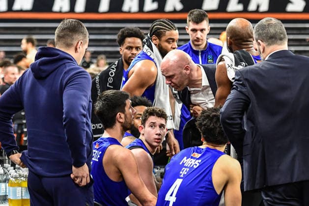 BKT Euro Cup; Ratiopharm Ulm gegen Buducnost VOLI Podgorica, Ratiopharm Arena Ulm 03.02.2026 Head Coach Andrej Zakelj (Buducnost VOLI Podgorica) ist völlig außer sich und beschimpft Spieler. Ulm 03.02.2026 - 17. Spieltag BKT EuroCup, Ratiopharm Ulm gegen Buducnost VOLI Podgorica, Ratiopharm Arena Ulm Copyright: xBEAUTIFULxSPORTS Märklx
