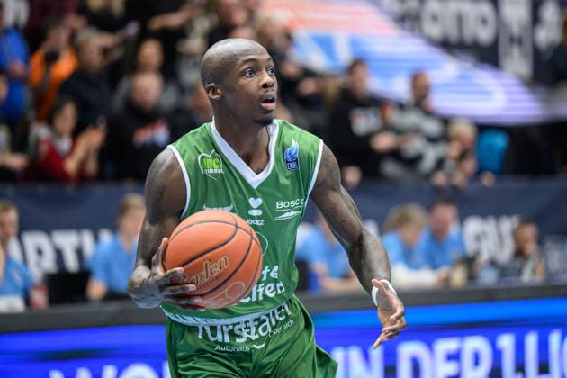 Andrew Jones (Kapfenberg, 1), Syntainics MBC vs. Hefte Helfen Bulls Kapfenberg, European North Basketball League 2025 26, Germany, Austria, 03.02.2026. Foto: Schulz Weissenfels Stadthalle Sachsen-Anhalt Deutschland