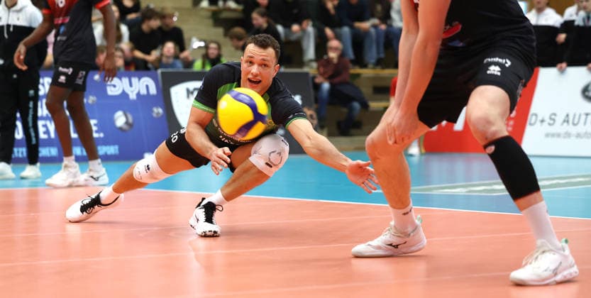 03.02.2026, Deutschland, Ludwigsburg, Volleyball Barock Volleys MTV Ludwigsburg vs. Haching München, Jeffery Klok (LB, Mitte)