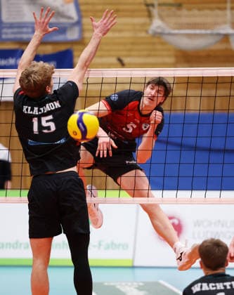 03.02.2026, Deutschland, Ludwigsburg, Volleyball Barock Volleys MTV Ludwigsburg vs. Haching München, Jan Huber (LB, rechts)