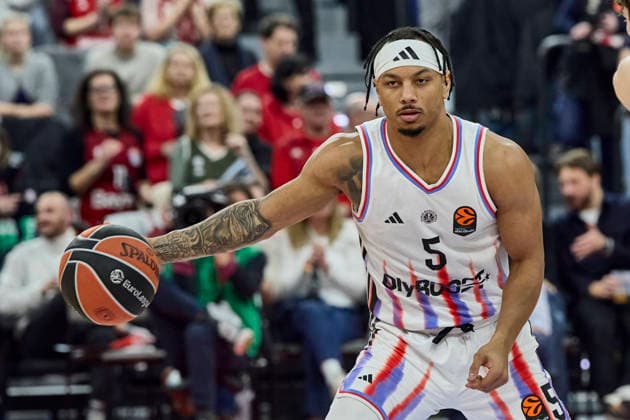 Turkish Airlines EuroLeague Basketball, FC Bayern Munich Basketball vs Paris Basketball, München FC Bayern Basketball, Munich FC Bayern Basketball, Paris Basketball, 2026-02-03 in München (SAP Garden) ROBINSON Justin (Paris Basketball Guard Nr5-PBB5) sportworld München SAP Garden Bayern Deutschland
