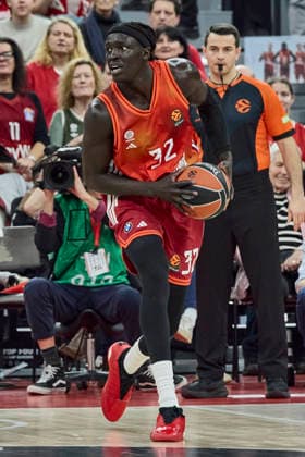 Turkish Airlines EuroLeague Basketball, FC Bayern Munich Basketball vs Paris Basketball, München FC Bayern Basketball, Munich FC Bayern Basketball, Paris Basketball, 2026-02-03 in München (SAP Garden) GABRIEL Wenyen (FC Bayern Munich Basketball Center (Nr.32) BAY32 ) sportworld München SAP Garden Bayern Deutschland