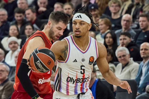 Turkish Airlines EuroLeague Basketball, FC Bayern Munich Basketball vs Paris Basketball, München FC Bayern Basketball, Munich FC Bayern Basketball, Paris Basketball, 2026-02-03 in München (SAP Garden) ROBINSON Justin (Paris Basketball Guard Nr5-PBB5) sportworld München SAP Garden Bayern Deutschland