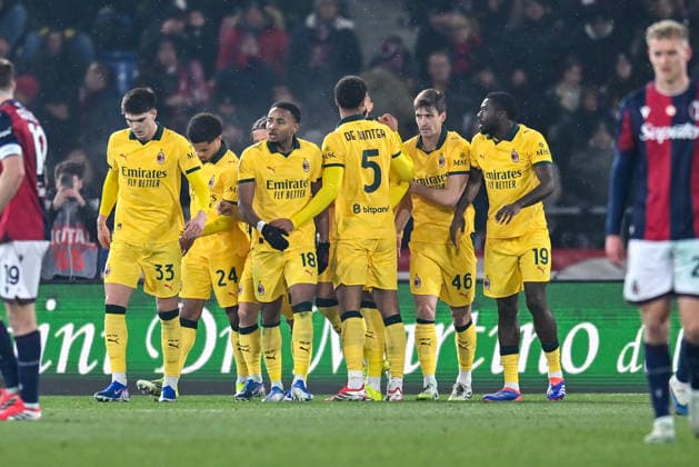 Milan s Ruben Loftus-Cheek celebrates after scoring a goal during Bologna FC vs AC Milan, Italian soccer Serie A match in Bologna, Italy, February 03 2026  Copyright: xAlessioxMarini IPAxSportx xipa-agency.netx xx IPA_70929763 IPA_Agency_IPA70929763