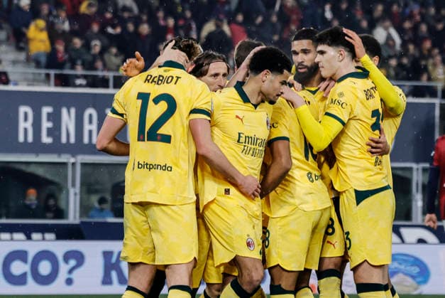 February 3, 2026, Bologna, BOLOGNA: Milan s Ruben Loftus-Cheek jubilates with his teammates after scoring the goal during the Italian Serie A soccer match Bologna FC vs AC Milan at Renato Dall Ara stadium in Bologna, Italy, 3 February 2026. ANSA SERENA CAMPANINI Serie A: Bologna-Milan  - ZUMAa110 20260203_zaf_a110_001 Copyright: xSerenaxCampaninix