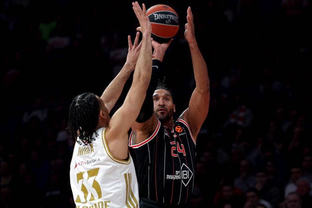 Crvena Zvezda v Hapoel, Euroleague basketball, season 2025 2026, round 26 Belgrade, Serbia. 3rd Feb, 2026. Hapoel s Ish Wainright during Euroleague basketball match between Crvena Zvezda (Red Star) and Hapoel Tel Aviv on January 3. 2026. in Belgrade, Serbia. Belgrade Serbia Copyright: xPedjaxMilosavljevic STARSPORTx