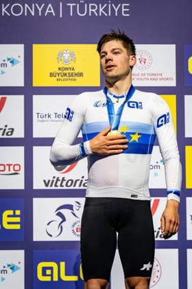 VOGEL Alex: UEC Track cycling, Rad, Radsport, Bahnrad, Bahn European Championships Konya 2026 VOGEL Alex ( SUI ) Switzerland Winner - First Place - Award Ceremony - Medal Ceremony - Podium - Hochformat - Hoch - Vertikal - Portrait - Event Veranstaltung: UEC Track Cycling European Championships 2026 - Category Kategorie: Cycling - Track Cycling European Championships - Location Ort: Asia - Türkiye - Konya - Discipline: Scratch - Category: Elite Men - Distance: 10 km - Date Datum: 03.02.2026 Tuesday Day 3 -