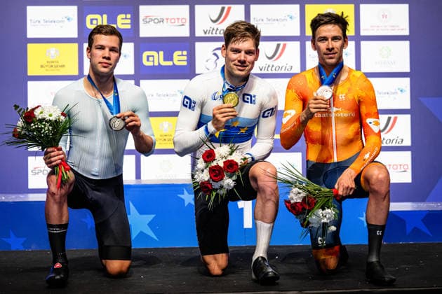 SAVEKIN Ilya, VOGEL Alex, HOPPEZAK Vincent: UEC Track cycling, Rad, Radsport, Bahnrad, Bahn European Championships Konya 2026 SAVEKIN Ilya ( RUS ) Russia Second Place - VOGEL Alex ( SUI ) Switzerland Winner - First Place - HOPPEZAK Vincent ( NED ) Netherlands Third Place Award Ceremony - Medal Ceremony - Podium - Querformat - quer - horizontal - Landscape - Event Veranstaltung: UEC Track Cycling European Championships 2026 - Category Kategorie: Cycling - Track Cycling European Championships - Location Ort: Asia - Türkiye - Konya - Discipline: Scratch - Category: Elite Men - Distance: 10 km - Date Datum: 03.02.2026 Tuesday Day 3 -