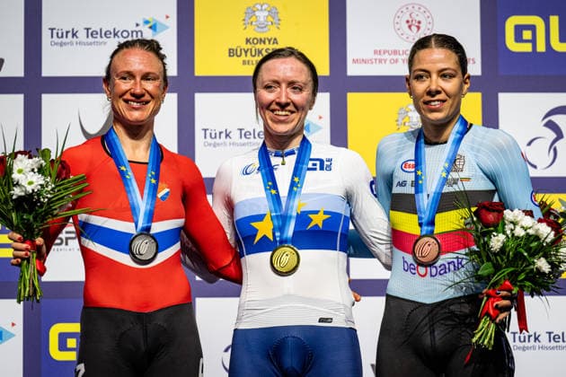 STENBERG Anita Yvonne, MORRIS Anna, BOSSUYT Shari: UEC Track cycling, Rad, Radsport, Bahnrad, Bahn European Championships Konya 2026 STENBERG Anita Yvonne ( NOR ) Norway Second Place - MORRIS Anna ( GBR ) Great Britain Winner - First Place - BOSSUYT Shari ( BEL ) Belgium Third Place Award Ceremony - Medal Ceremony - Podium - Querformat - quer - horizontal - Landscape - Event Veranstaltung: UEC Track Cycling European Championships 2026 - Category Kategorie: Cycling - Track Cycling European Championships - Location Ort: Asia - Türkiye - Konya - Discipline: Omnium - Points Race - Category: Elite Women - Distance: 20 km - Date Datum: 03.02.2026 Tuesday Day 3 -