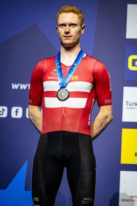 SKIVILD Juel Robin: UEC Track cycling, Rad, Radsport, Bahnrad, Bahn European Championships Konya 2026 SKIVILD Juel Robin ( DEN ) Denmark Second Place - Award Ceremony - Medal Ceremony - Podium - Hochformat - Hoch - Vertikal - Portrait - Event Veranstaltung: UEC Track Cycling European Championships 2026 - Category Kategorie: Cycling - Track Cycling European Championships - Location Ort: Asia - Türkiye - Konya - Discipline: Individual Pursuit - Category: Elite Men - Distance: 4000 m - Date Datum: 03.02.2026 Tuesday Day 3 -