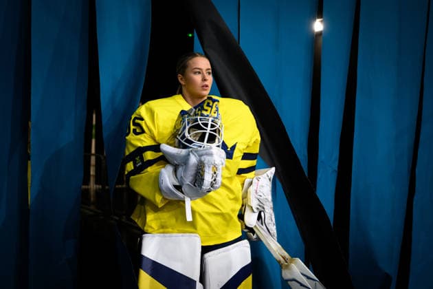 260204 Goaltender Tindra Holm of Sweden ahead of a Ice hockey, Eishockey practice session during day -2 of the 2026 Winter Olympics on February 4, 2026 in Milan. Photo: Carl Sandin BILDBYRAN kod CS CS0847 ishockey ice hockey Olympic Games, Olympische Spiele, Olympia, OS olympics winter olympics os ol olympiska spel vinter-os olympiske leker milano cortina 2026 milan cortina 2026 milano cortina 2026 olympic games milano cortina 2026 winter olympic games milano cortina-os milano cortina-ol vinter-ol -2 bbeng *** 260204 Goaltender Tindra Holm of Sweden ahead of a ice hockey practice session during day 2 of the 2026 Winter Olympics on February 4, 2026 in Milan Photo Carl Sandin BILDBYRAN code CS CS0847 ice hockey olympic games olympics winter olympics os ol olympiska spel vinter os olympiske leker milano cortina 2026 milan cortina 2026 milano cortina 2026 olympic games milano cortina 2026 winter olympic games milano cortina os milano cortina ol vinter ol 2 bbeng  Copyright: CARLxSANDIN BB260204CS008