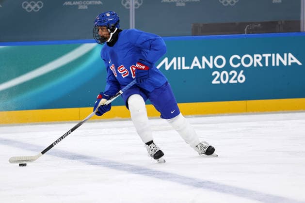 USA women s hockey Laila Edwards (10) brings the puck up the ice during practice on Wednesday, February 4, 2026, before the start of the Milan 2026 Winter Olympics,  OLY20260204324 AARONxJOSEFCZYK