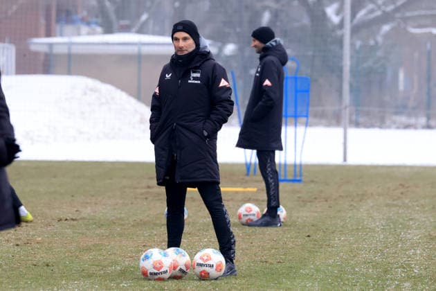 DEU, DFL, 2. FBL Hertha BSC, Training, 04.02.2026, Sportforum, Berlin, DEU, DFL, 2. FBL Hertha BSC, Training, im Bild Cheftrainer Stefan Leitl (Hertha BSC Berlin), Co-Trainer Andre Mijatovic (Hertha BSC Berlin) DFL - regulations prohibit any use of Photographs as image sequences and or quasi-video