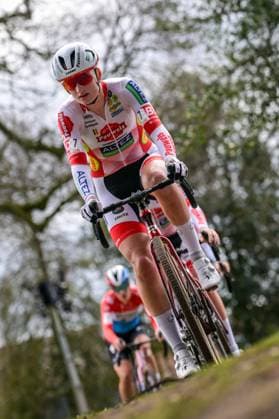 Dutch Leonie Bentveld pictured in action during the women s elite race of the Parkcross cyclocross cycling event, race 6 7 in the Exact Cross competition, Wednesday 04 February 2026 in Maldegem. DAVIDxPINTENS  x161036768x