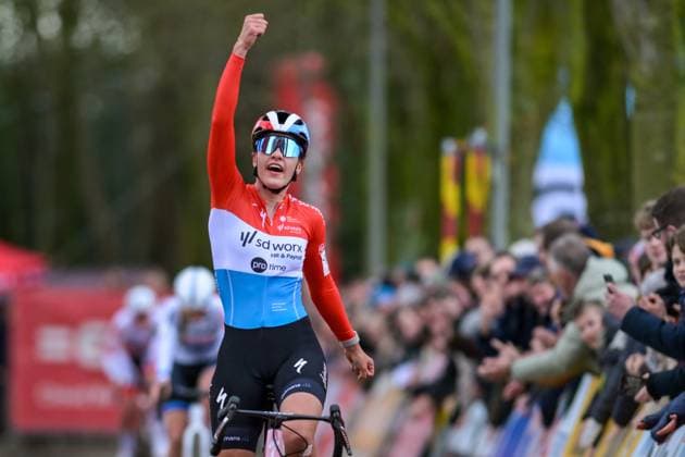 Luxembourgian Marie Schreiber celebrates as she crosses the finish line to win the women s elite race of the Parkcross cyclocross cycling event, race 6 7 in the Exact Cross competition, Wednesday 04 February 2026 in Maldegem. DAVIDxPINTENS  x161036888x