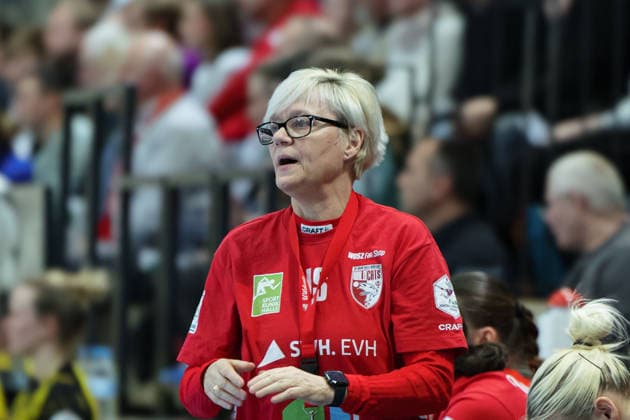 Trainerin Ines Seidler (Halle), SV Union Halle-Neustadt vs. Borussia Dortmund, Alsco Handball Bundesliga Frauen, Saison 2025 26, 16. Spieltag, 04.02.2026 Halle SWH Arena Sachsen-Anhalt Deutschland