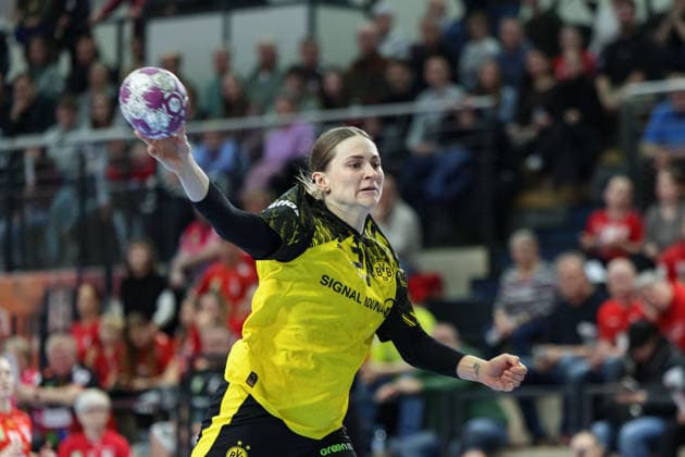 Kaja Kamp Nielsen (BVB-Damen, 21), SV Union Halle-Neustadt vs. Borussia Dortmund, Alsco Handball Bundesliga Frauen, Saison 2025 26, 16. Spieltag, 04.02.2026 Halle SWH Arena Sachsen-Anhalt Deutschland