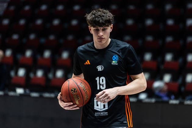 GER, BKT EuroCup, Saison 2025 2026, Niners Chemnitz - Dolomiti Energia Trento. 04.02.2026, Messe, Chemnitz, GER, BKT EuroCup, Saison 2025 2026, Niners Chemnitz - Dolomiti Energia Trento. Alfons Millatz (Niners Chemnitz, 19) Foto Alexander Trienitz Chemnitz Messe Sachsen Deutschland