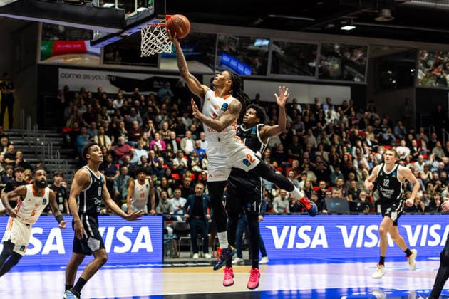 GER, BKT EuroCup, Saison 2025 2026, Niners Chemnitz - Dolomiti Energia Trento. 04.02.2026, Messe, Chemnitz, GER, BKT EuroCup, Saison 2025 2026, Niners Chemnitz - Dolomiti Energia Trento. Nike Sibande (Niners Chemnitz, 2) Foto Alexander Trienitz Chemnitz Messe Sachsen Deutschland