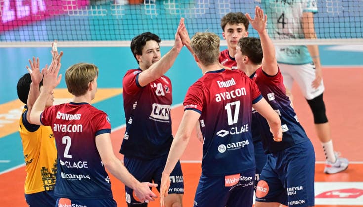 GER; 1.VBL, SVG Lueneburg vs SWD powervolleys Dueren 04.02.2026, GER; 1. VBL, SVG Lueneburg vs SWD powervolleys Dueren, im Bild die Lueneburger Mannschaft jubelt