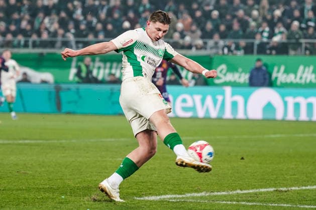 Fussball: Schweiz: Schweizer Cup 2025 2026 - Viertelfinale, 04.02.2026 - FC St. Gallen vs. FC Basel - Kybunpark (St. Gallen, Schweiz); Alessandro Vogt (FC St. Gallen) Copyright: xLUKAxKOLANOVICx