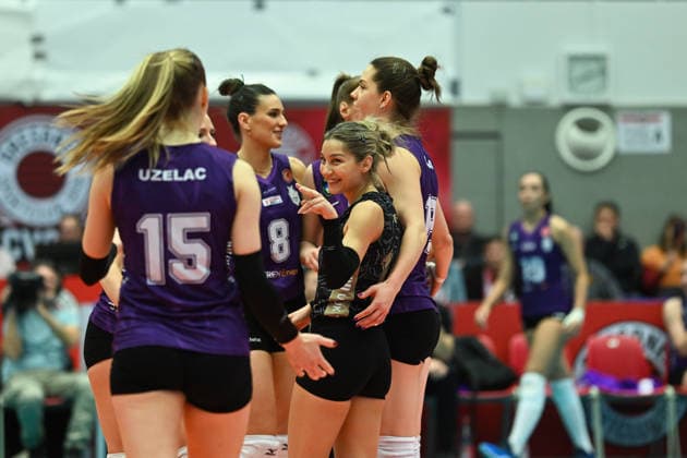 Die Mannschaft aus Ankara um Ceren Oenal (Ankara Zeren Spor Kuluebue, 14) jubelt - Dresdner SC vs. Ankara Zeren Spor Kuluebue, CEV Volleyball Champions League, Spielzeit 2025 2026, 04.02.2026 Dresdner SC vs. Ankara Zeren Spor Kuluebue, CEV Volleyball Champions League, Spielzeit 2025 2026, 04.02.2026 Dresden Copyright: xEibner-Pressefoto xHoepnerx EP_PHR