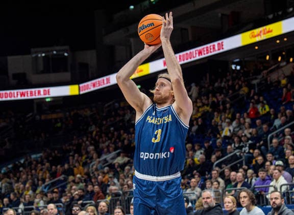 Basketball, Herren, Saison 2025 2026, Basketball Champions League (Round of 16, Gruppe J), Alba Berlin - Karditsa Iaponiki, Noah Horchler (Karditsa), 04.02.2026, Copyright: xSebastianxRäppold MatthiasxKochx