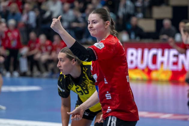 Handball Bundesliga Frauen,HBF, Saison 2025 2026 SV Union Halle-Neustadt vs.Borussia Dortmund Halle, Deutschland 04.Februar 2026: Im Bild:Lucy Strauchmann (Halle) Gestik, Geste, gestikuliert, Halle Saale SWH Arena Sachsen-Anhalt Deutschland