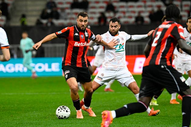 FOOTBALL : OGC Nice VS Montpellier HÃ rault Club - Coupe de France - 04 02 2026 Charles Vanhoutte (OGC Nice) TÃ ji Savanier (MHSC) - Coupe de France match between OGC Nice and Montpellier HÃ rault Sport Club on February 4, 2026 at the Allianz Riviera Stadium in Nice. NiceFrance  Copyright: xWilliamxCannarellax