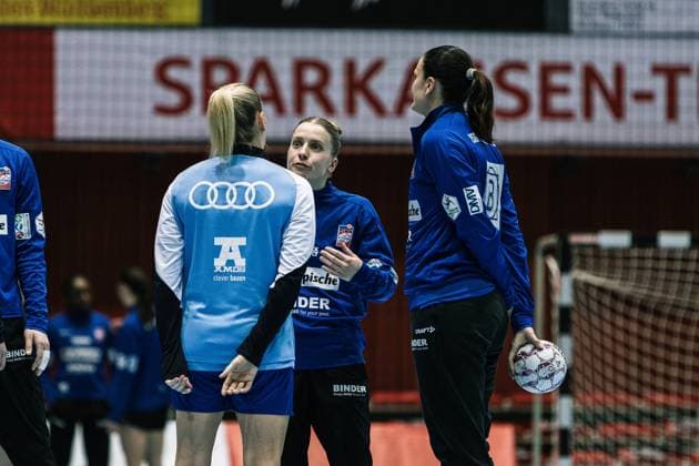 Szene mit Alexia Hauf (31; HSG Blomberg-Lippe) Szene mit Alexia Hauf (31; HSG Blomberg-Lippe)