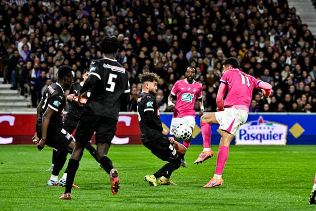 FOOTBALL : Toulouse vs Amiens - 8eme de Finale de la Coupe de France - Toulouse - 04 02 2026 Julian Vignolo (tfc) Toulouse  Copyright: xThierryxBretonx