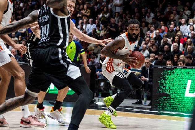 GER, BKT EuroCup, Saison 2025 2026, Niners Chemnitz - Dolomiti Energia Trento. 04.02.2026, Messe, Chemnitz, GER, BKT EuroCup, Saison 2025 2026, Niners Chemnitz - Dolomiti Energia Trento. Corey Davis Jr. (Niners Chemnitz, 5) Foto Alexander Trienitz Chemnitz Messe Sachsen Deutschland