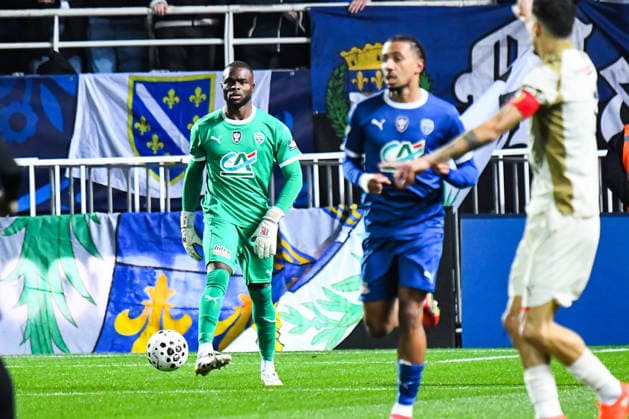 FOOTBALL : ESTAC Troyes vs RC Lens - Coupe de France - 8e de finale - 04 02 2026 Hillel Konate (ESTAC Troyes) TroyesFrance  Copyright: xBaptistexAutissierx