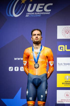 DORENBOS Yanne: UEC Track cycling, Rad, Radsport, Bahnrad, Bahn European Championships Konya 2026 DORENBOS Yanne ( NED ) Netherlands Second Place - Award Ceremony - Medal Ceremony - Podium - Hochformat - Hoch - Vertikal - Portrait - Event Veranstaltung: UEC Track Cycling European Championships 2026 - Category Kategorie: Cycling - Track Cycling European Championships - Location Ort: Asia - Türkiye - Konya - Discipline: Omnium - Category: Elite Men - Distance: ... m - Date Datum: 04.02.2026 Wednesday Day 4 -