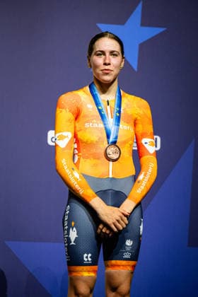 VAN ROOIJEN Sofie : UEC Track cycling, Rad, Radsport, Bahnrad, Bahn European Championships Konya 2026 VAN ROOIJEN Sofie ( NED ) Netherlands Third Place - Award Ceremony - Medal Ceremony - Podium - Hochformat - Hoch - Vertikal - Portrait - Event Veranstaltung: UEC Track Cycling European Championships 2026 - Category Kategorie: Cycling - Track Cycling European Championships - Location Ort: Asia - Türkiye - Konya - Discipline: Points Race - Category: Elite Women - Distance: 25 km - Date Datum: 04.02.2026 Wednesday Day 4 -