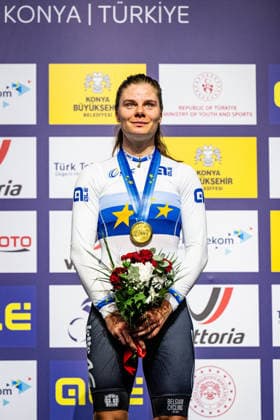 KOPECKY Lotte: UEC Track cycling, Rad, Radsport, Bahnrad, Bahn European Championships Konya 2026 KOPECKY Lotte ( BEL ) Belgium Winner - First Place - Award Ceremony - Medal Ceremony - Podium - Hochformat - Hoch - Vertikal - Portrait - Event Veranstaltung: UEC Track Cycling European Championships 2026 - Category Kategorie: Cycling - Track Cycling European Championships - Location Ort: Asia - Türkiye - Konya - Discipline: Points Race - Category: Elite Women - Distance: 25 km - Date Datum: 04.02.2026 Wednesday Day 4 -