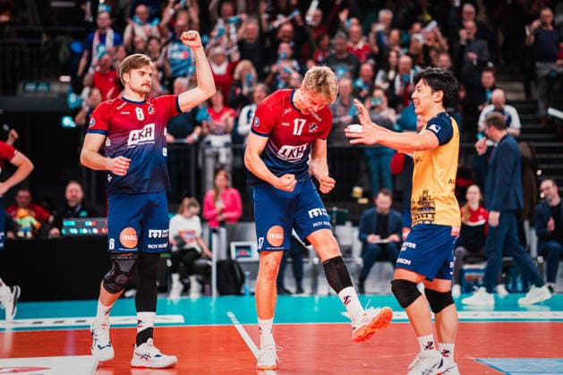 VBL: SVG Lüneburg vs. SWD powervolleys Düren, 04.02.205 Axel Enlund (SVG Lüneburg, 17) jubelt; Volleyball Bundesliga: SVG Lüneburg vs. SWD powervolleys Düren am 04.02.2026 in der LKH-Arena, Lüneburg Copyright: xBEAUTIFULxSPORTS Tonhäuserx
