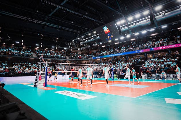 VBL: SVG Lüneburg vs. SWD powervolleys Düren, 04.02.205 Die LKH Arena im Weitwinkel; Volleyball Bundesliga: SVG Lüneburg vs. SWD powervolleys Düren am 04.02.2026 in der LKH-Arena, Lüneburg Copyright: xBEAUTIFULxSPORTS Tonhäuserx
