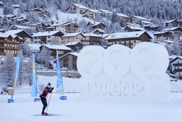 Milan Cortina Olympics Photo taken on Feb. 5, 2026, shows snow Olympic rings near Livigno Snow Park in Livigno, Italy. The park will host freestyle skiing and snowboard competitions at the Milan Cortina Olympics, opening on Feb. 6.  A14AA0005246584P